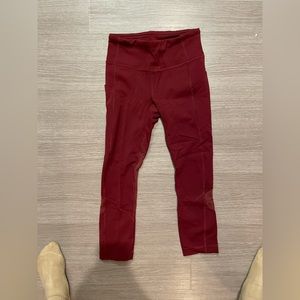 Maroon cropped leggings